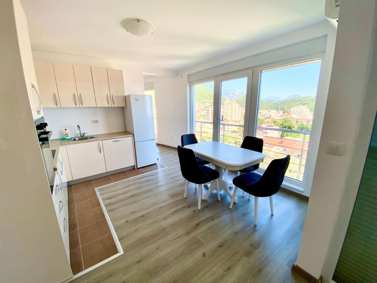 Apartment Upart House Petrovac